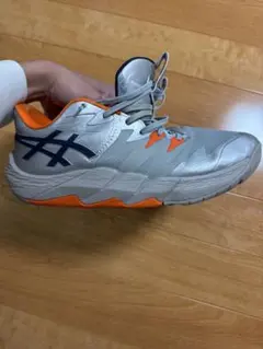 ASICS UNPRE ARS Low2バスケットボールシューズ シルバー