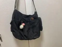 COMME CA ISMブラックナイロンショルダーバッグ