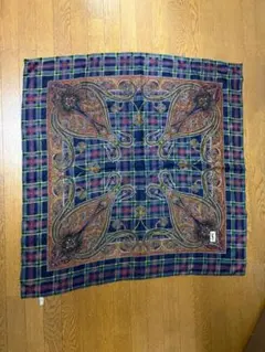 Yves Saint Laurent ペイズリー スカーフ