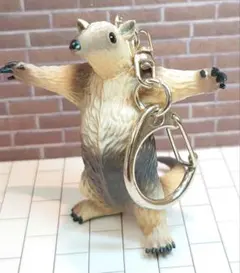 アリクイ　威嚇　フィギュア　キーホルダー　ミニチュア