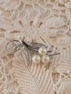 最終値下げ価格！ヴィンテージ　エレガントなパール付きブローチ