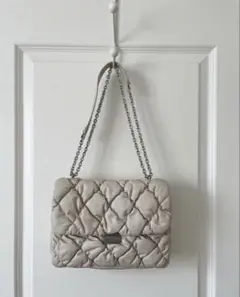 H&M キルティングチェーンバッグ