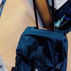 アディダスキャリーバッグ