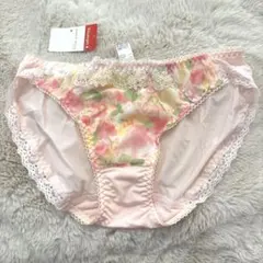 トリンプ アモスタイル ショーツ Mサイズ 新品タグ付き 花柄