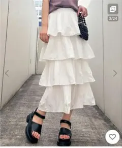 【美品】ティアードスカート　フリル　プリーツ　白