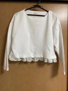 【最終値下げ】earth music&ecology ホワイト長袖カットソー