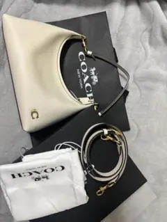 COACH ジュエリエットショルダーバック