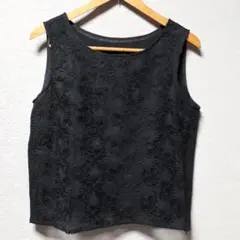 レディース　花柄刺繍タンクトップ　スリーブレスブラウス