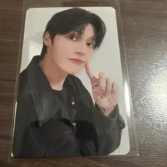 ウヨン　キーホルダー　ATEEZ アチズ　トレカ