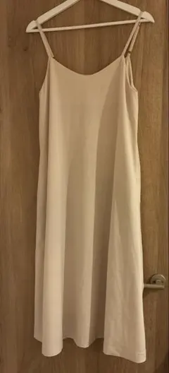 アーバンリサーチドアーズ　ピンクベージュ　キャミワンピ