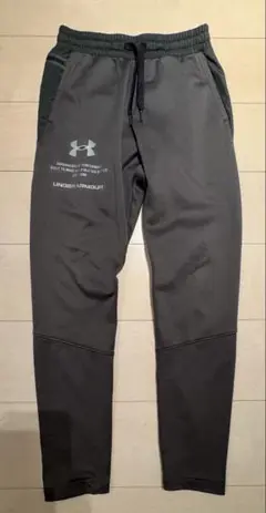 UNDER ARMOUR カーキ ジャージパンツ S/Mサイズ