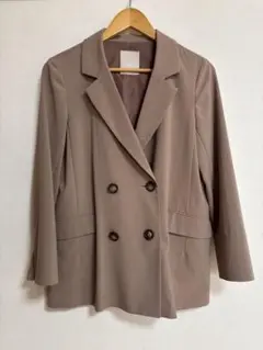 フリーズマート　ベージュ ダブルブレストジャケット　36