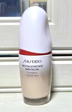 SHISEIDO資生堂 リバイタルエッセンススキングロウファンデーション 220