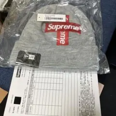 Supreme ニット帽 グレー ロゴ刺繍