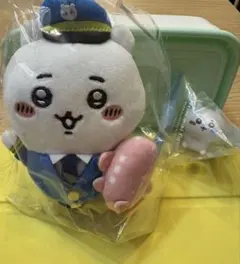 空港限定パイロット✈ぬいぐるみキーチェーン　ちいかわ　& ミニフィギュア1個