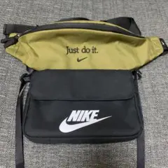 NIKE/ナイキ/ショルダーバック/サコッシュ/ポーチ/2点まとめ売り