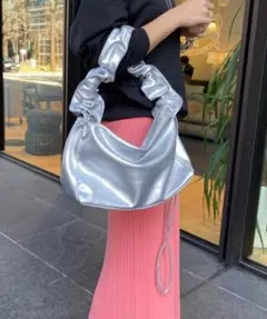 シルバー　ドゥドゥ DOUDOU W シャーリングショルダーバッグのサムネイル