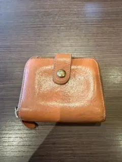 イルビゾンテ　オレンジレザー二つ折り財布