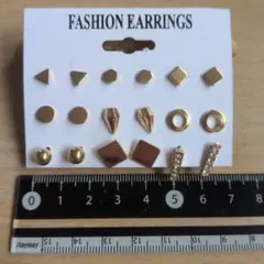 ピアスセット 　ゴールド　9ペア + スタッドピアス 18個