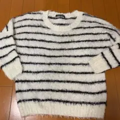 セシルマクビー ブラック ホワイト モヘア　ふわふわ　ボーダー ニット