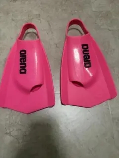 arena ピンク フィン EU 38-39