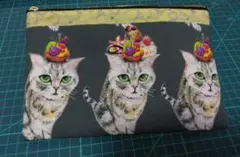 ワケあり　ネコ柄　ぺたんこポーチ　フラットポーチ　ハンドメイド