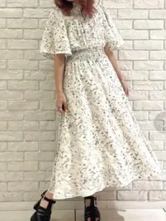 abc une face アーベーセーアンフェイス　ワンピース　花柄