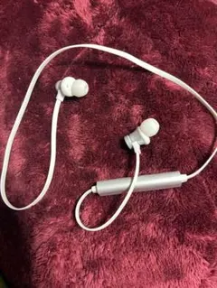 ホワイト ワイヤレスイヤホン USB