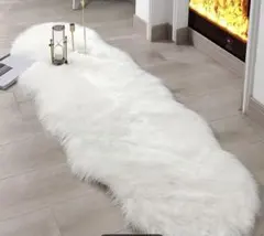 ホワイトフェイクフアーエリア・ラグ