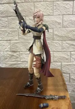ライトニング FF プレイアーツ フィギュア ファイナルファンタジーXIII