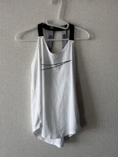 Nike ランニング　ヨガ　ウェア