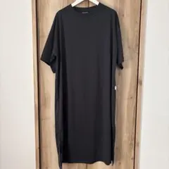 SANIDEIZ 新品ブラック ロングワンピース 半袖 サイドスリット　L