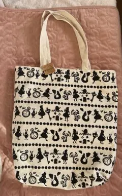 ディズニー⭐︎不思議のアリスのトートーバッグ⭐︎新品未使用品