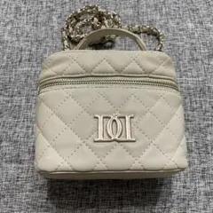 ダーリッチ Darich キルティングスクエアミニバッグ IVORY