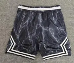 未使用 エアジョーダン　ハーフパンツ　バスパン　Sサイズ　ダイヤモンド