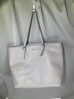 U08 トートバッグ レザー FURLA フルラ　革
