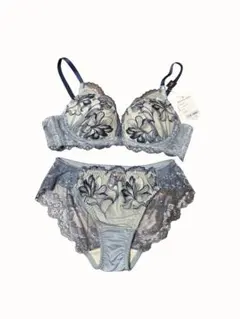 【C70】PEACH JOHN ブラジャー ショーツ セット ブルー 花柄のサムネイル
