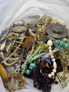 遺品整理 アクセサリー 時計 まとめ ブローチ タイピン 刻印未検品