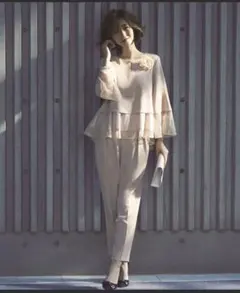 未使用近 ペプラムレーストップステーパードパンツ　S ピンクベージュ