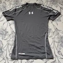 アンダーアーマー　アンダーシャツ