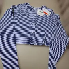 新品 moment+ 2WAY 青と白のストライプ クロップドTシャツのサムネイル