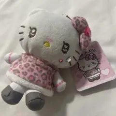 ★日本限定新作★可愛い！ハローキティ マスコットポーチ　ギャル　ヒョウ柄