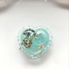 レジン ヘアゴム ブローチ ハートフリル猫ちゃん付き ブルー◡̈