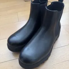 新品　GU サイドゴアブーツのサムネイル