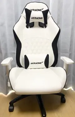 SG様 【美品】AKRacing ゲーミングチェア ブラック×ホワイト - メルカリ