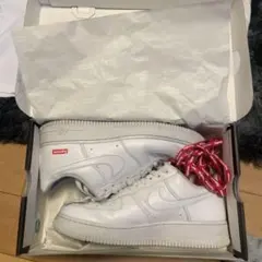 Nike Air Force 1 Supreme ホワイト シュプフォース