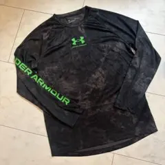 UNDER ARMOUR 長袖カットソー タイダイ柄 ブラック/グリーン