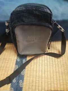 ナイキ　ショルダーバッグ