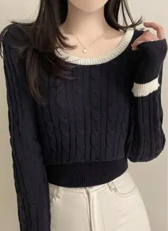 配色クロップドケーブルニット　ネイビーホワイト