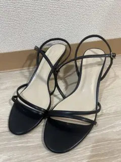 CHARLES & KEITHサンダル 38のサムネイル